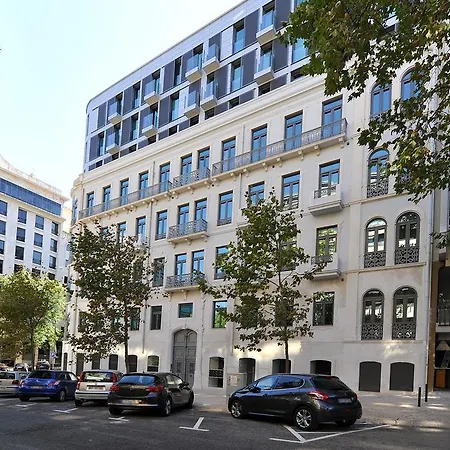 Excellent T1 In Cosmopolitan Building Апартаменты Лиссабон