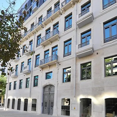 Excellent T1 In Cosmopolitan Building * ליסבון