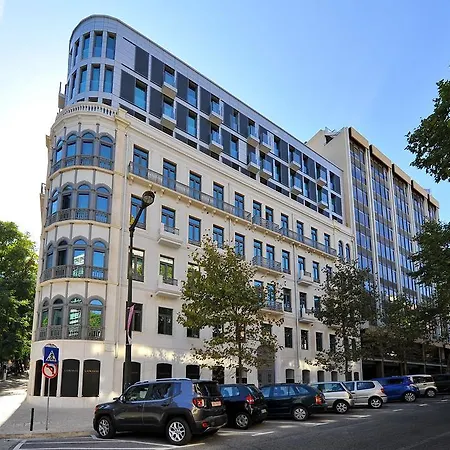 Excellent T1 In Cosmopolitan Building
